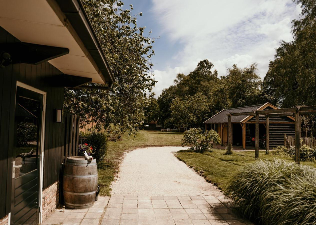In De Tuin In Gees Villa Exteriör bild